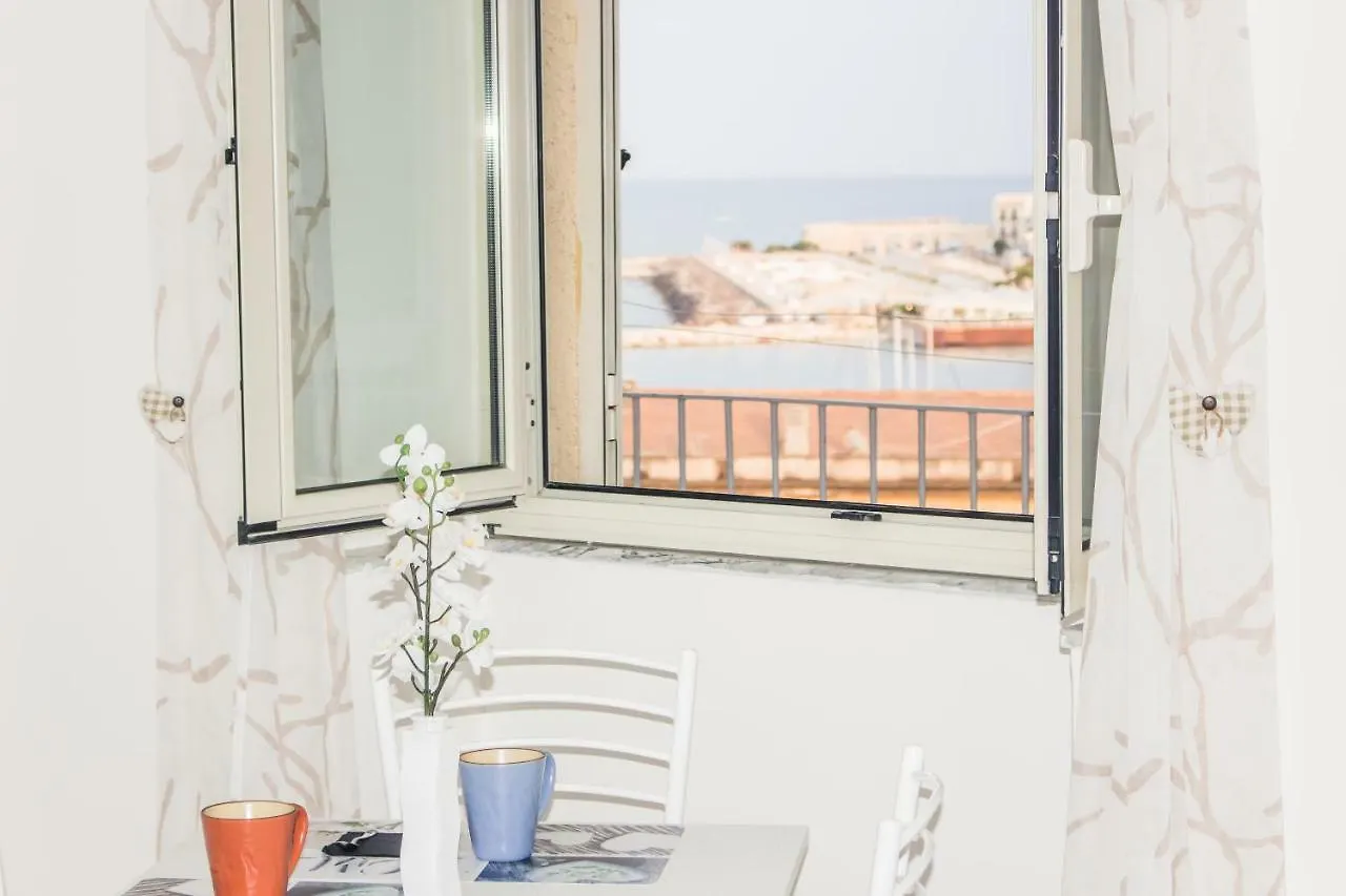 شقة Un Posto Al Sole سيراكوزا إيطاليا